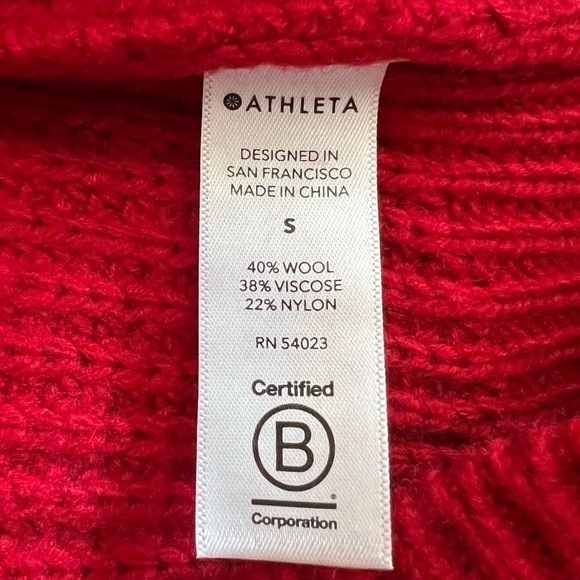 Athleta Cascades Cocoon Crew Neck Sweater Wool Blend Red Size S NWT - Picture 10 of 13